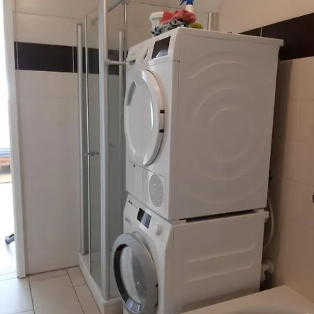 Ferienwohnung Wuerzburg * ヴュルツブルク